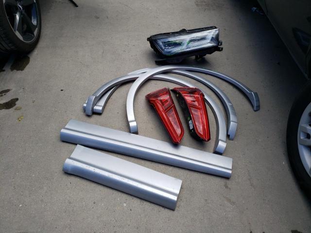 WA1C4AFY3K2090315 - 2019 AUDI SQ5 PRESTIGE SILVER photo 13