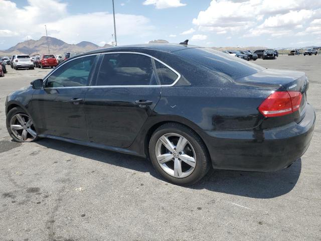 1VWBP7A35EC012721 - 2014 VOLKSWAGEN PASSAT SE Czarny zdjęcie 2