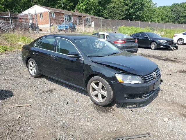 1VWBP7A30DC019042 - 2013 VOLKSWAGEN PASSAT SE შავი ფოტო 4
