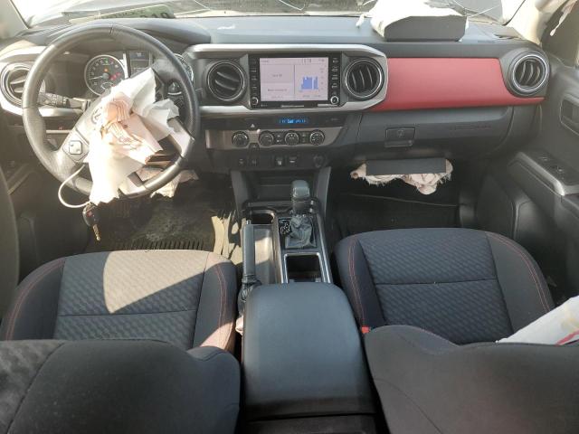 3TMCZ5AN8NM481999 - 2022 TOYOTA TACOMA DOUBLE CAB 黑色 照片 8