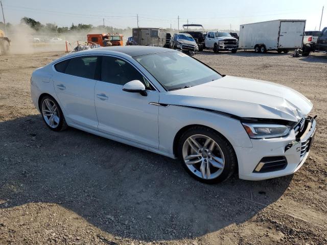 WAUBNCF57KA004734 - 2019 AUDI A5 PREMIUM PLUS WHITE photo 4