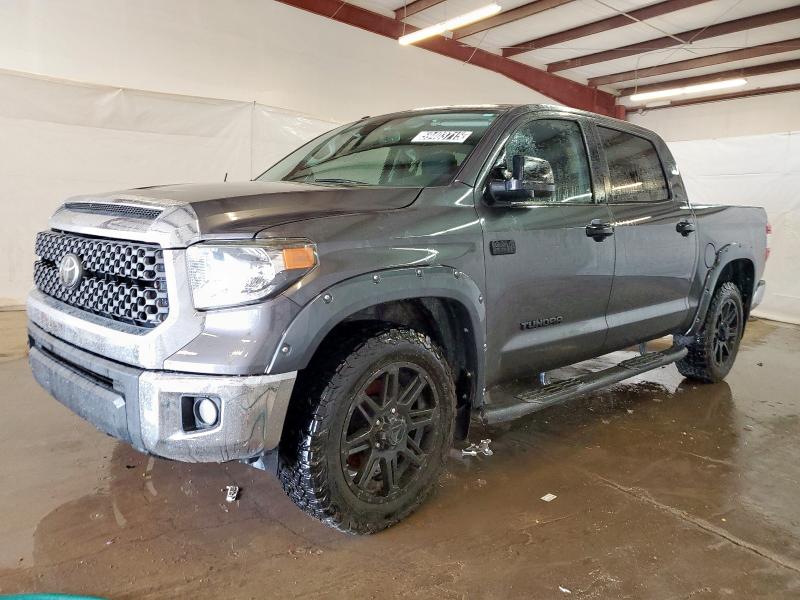 2019 TOYOTA TUNDRA CREWMAX SR5, null