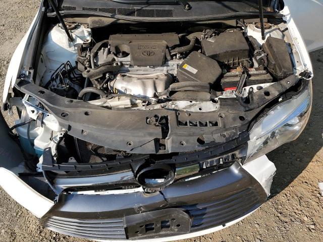 4T1BF1FK1GU193702 - 2016 TOYOTA CAMRY LE WHITE photo 11
