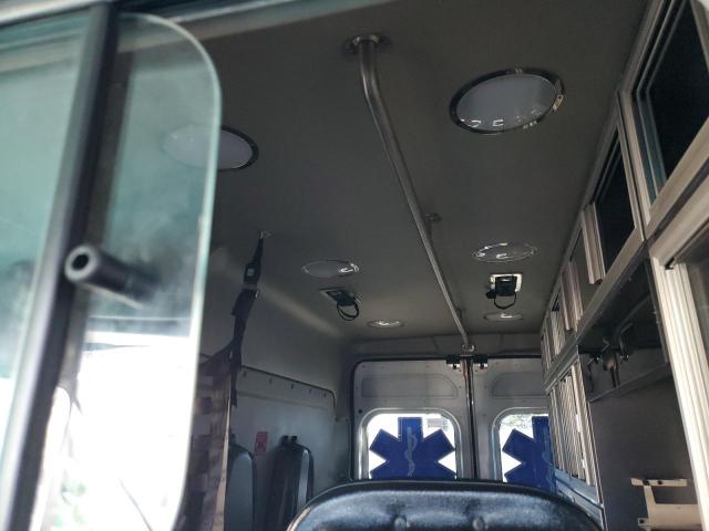 3C6TRVDG9KE536941 - 2019 RAM PROMASTER 2500 HIGH Blanc photo 10