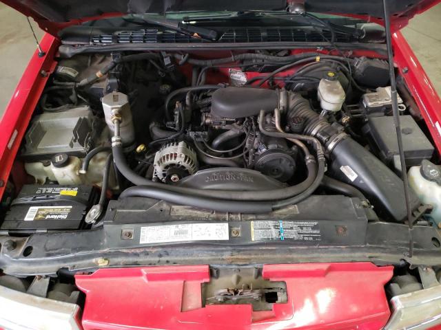 1GNCT18W02K236939 - 2002 CHEVROLET BLAZER RED photo 11