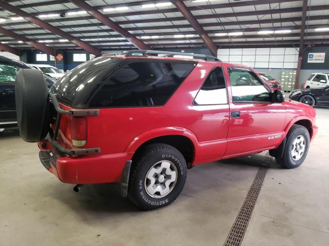 1GNCT18W02K236939 - 2002 CHEVROLET BLAZER RED photo 3