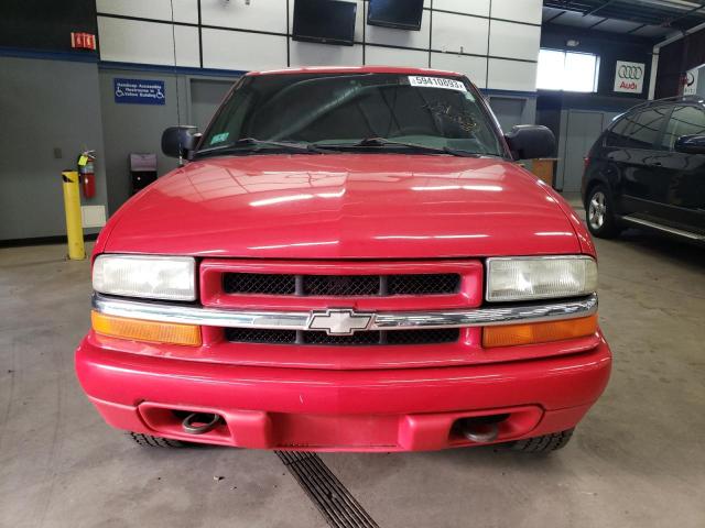 1GNCT18W02K236939 - 2002 CHEVROLET BLAZER RED photo 5