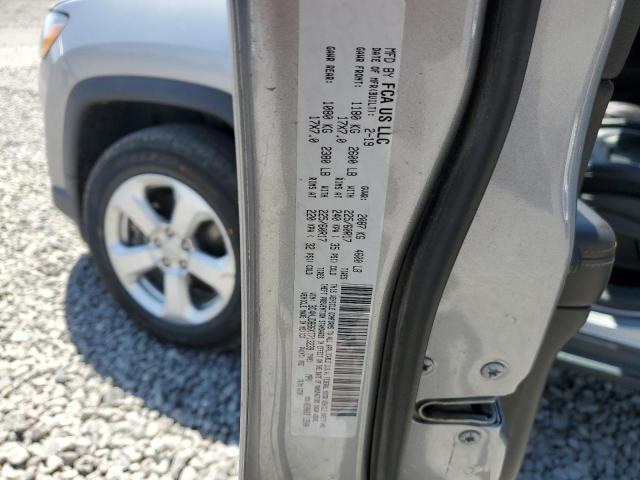 3C4NJDBB6KT713239 - 2019 JEEP COMPASS LATITUDE Silber Foto 12