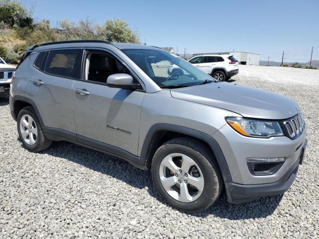 3C4NJDBB6KT713239 - 2019 JEEP COMPASS LATITUDE Silber Foto 4