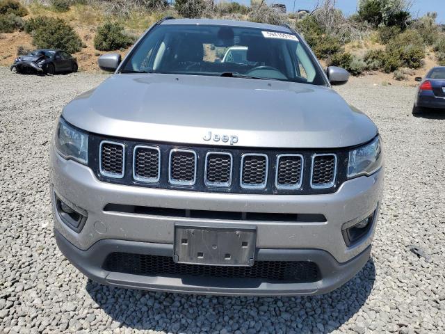 3C4NJDBB6KT713239 - 2019 JEEP COMPASS LATITUDE Silber Foto 5