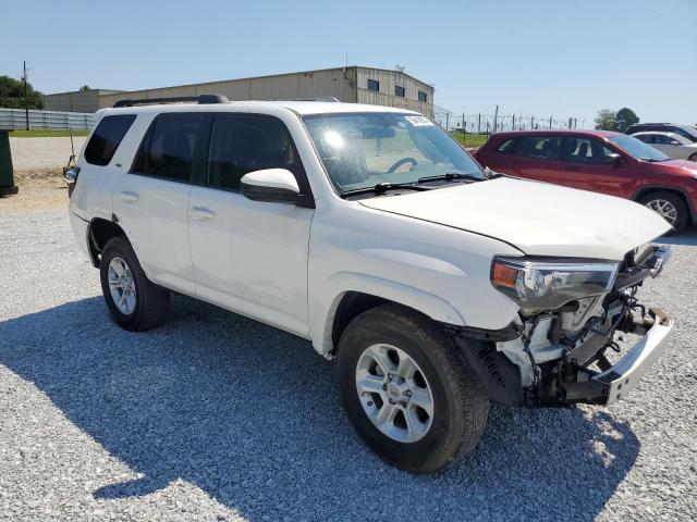 JTEZU5JR3G5139232 - 2016 TOYOTA 4RUNNER SR5 WHITE photo 4