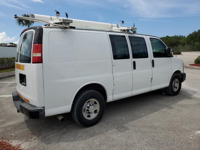 1GCWGFCA4D1903913 - 2013 CHEVROLET EXPRESS G2 WHITE photo 3