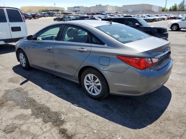 5NPEB4AC8DH607319 - 2013 HYUNDAI SONATA GLS GRAY photo 2