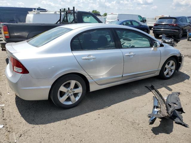2HGFA1F69AH502741 - 2010 HONDA CIVIC LX-S فضي صورة 3