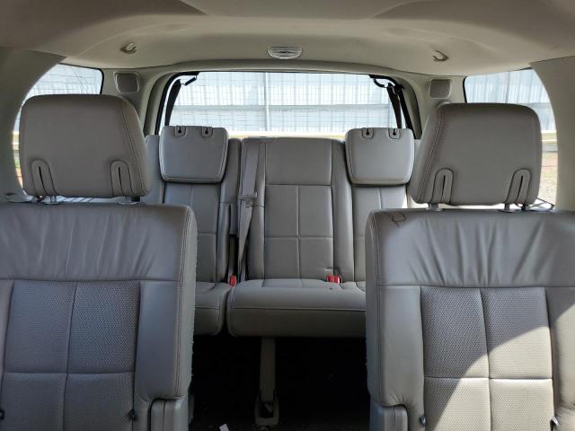 5LMJJ2J5XBEJ00399 - 2011 LINCOLN NAVIGATOR თეთრი ფოტო 10