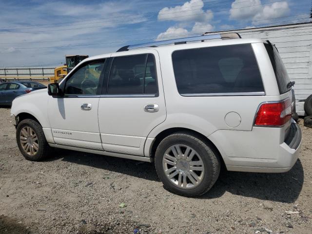5LMJJ2J5XBEJ00399 - 2011 LINCOLN NAVIGATOR თეთრი ფოტო 2