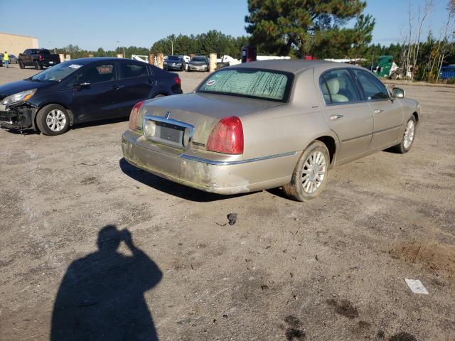 1LNHM81WX4Y659621 - 2004 LINCOLN TOWN CAR EXECUTIVE BEIGE photo 4