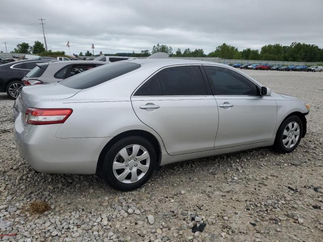 4T1BF3EK8BU139562 - 2011 TOYOTA CAMRY BASE SILVER photo 3