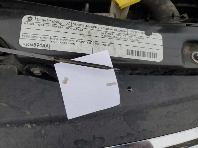 2A4RR8DG9BR704106 - 2011 CHRYSLER TOWN & COU TOURING L BLUE photo 13