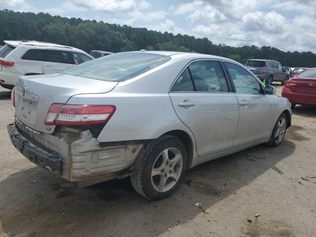 4T1BF3EKXBU668933 - 2011 TOYOTA CAMRY BASE SILVER photo 3