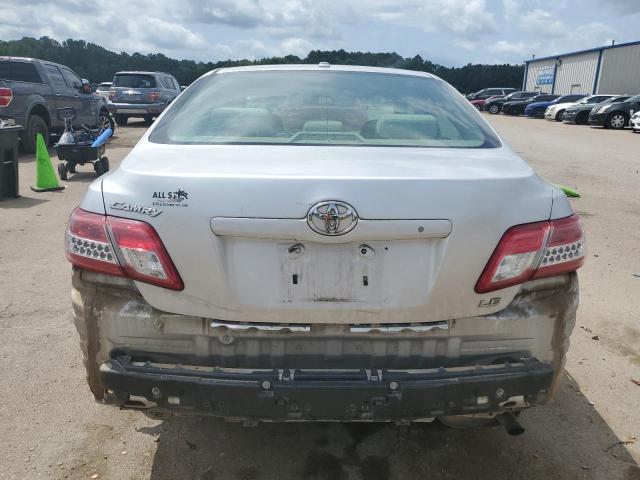 4T1BF3EKXBU668933 - 2011 TOYOTA CAMRY BASE SILVER photo 6