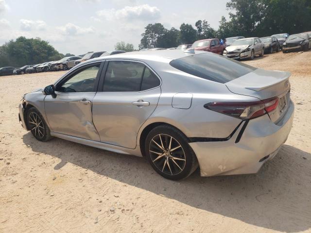 4T1G11AK2PU734560 - 2023 TOYOTA CAMRY SE NIGHT SHADE SILVER photo 2