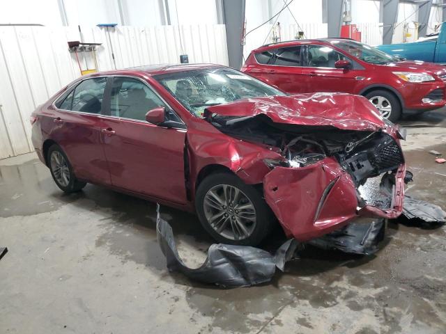 4T1BF1FK4HU672147 - 2017 TOYOTA CAMRY LE RED photo 4