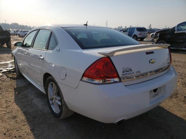 2G1WU57M991300781 - 2009 CHEVROLET IMPALA LTZ WHITE photo 3