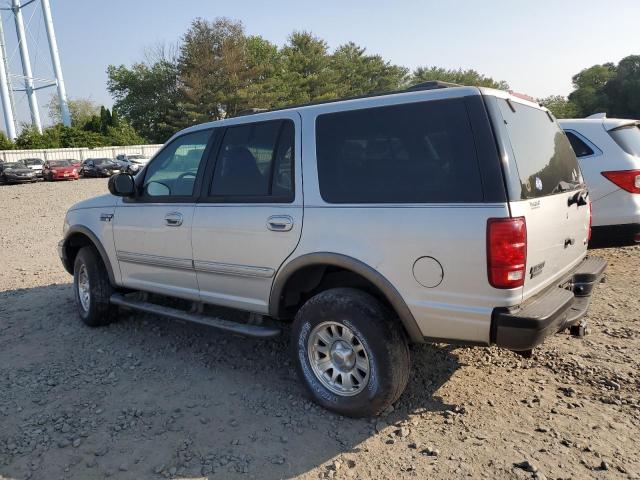 1FMPU16L22LA16174 - 2002 FORD EXPEDITION XLT SILVER photo 2