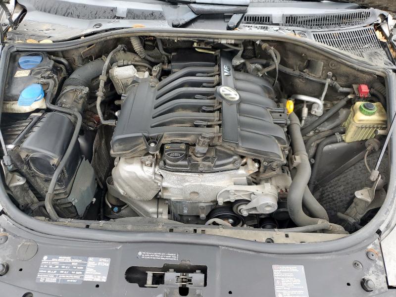 WVGBF7A97AD000788 - 2010 VOLKSWAGEN TOUAREG V6 GRAY photo 12