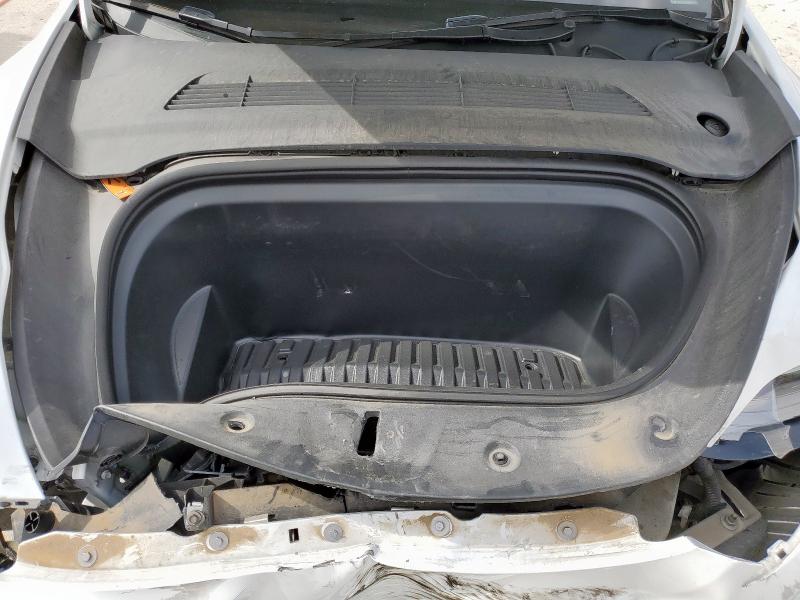 7SAYGDEE7RA277673 - 2024 TESLA MODEL Y WHITE photo 12