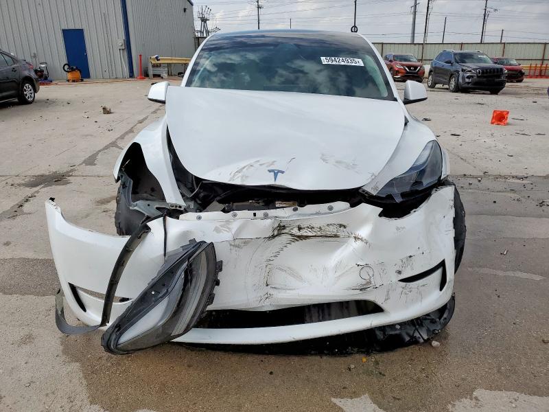 7SAYGDEE7RA277673 - 2024 TESLA MODEL Y WHITE photo 5