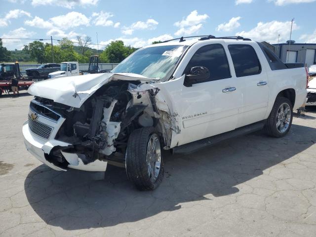 3GNTKEE78CG226658 - 2012 CHEVROLET AVALANCHE LS WHITE photo 1