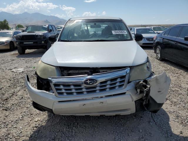 JF2SHBAC1BH723027 - 2011 SUBARU FORESTER 2.5X Biały zdjęcie 5
