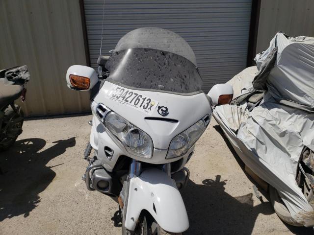 1HFSC47024A303056 - 2004 HONDA GL1800 WHITE photo 5