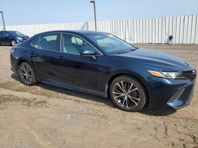 4T1B11HK6JU599994 - 2018 TOYOTA CAMRY L BLUE photo 4