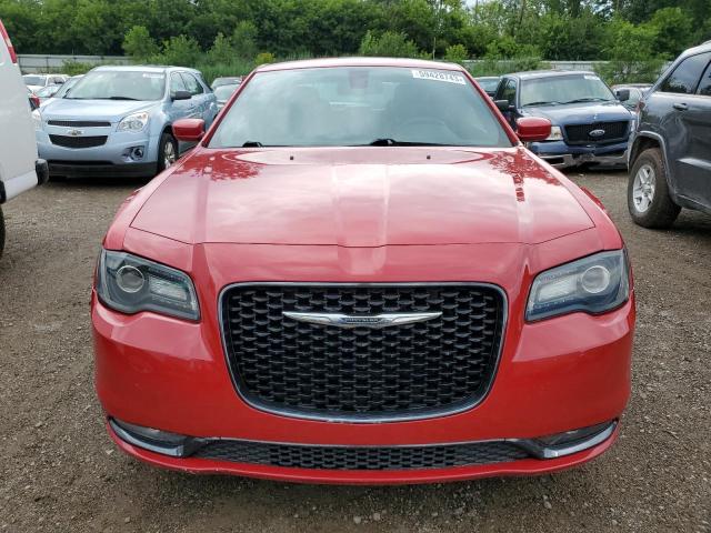 2C3CCAGG6FH932287 - 2015 CHRYSLER 300 S RED photo 5