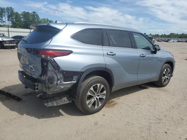 5TDGZRAHXMS088961 - 2021 TOYOTA HIGHLANDER XLE SILVER photo 3