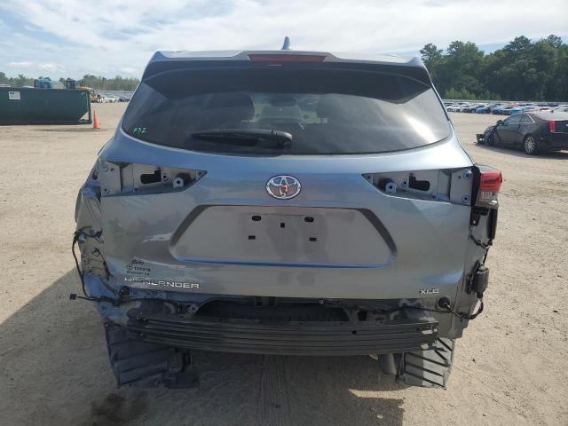 5TDGZRAHXMS088961 - 2021 TOYOTA HIGHLANDER XLE SILVER photo 6