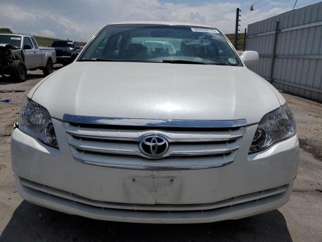 4T1BK36B27U214435 - 2007 TOYOTA AVALON XL WHITE photo 5
