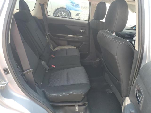 JA4AZ3A38GZ004611 - 2016 MITSUBISHI OUTLANDER SE SILVER photo 11