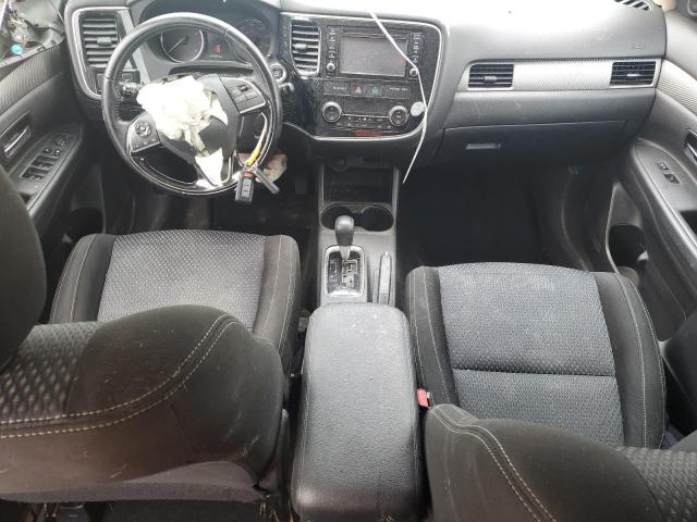 JA4AZ3A38GZ004611 - 2016 MITSUBISHI OUTLANDER SE SILVER photo 8