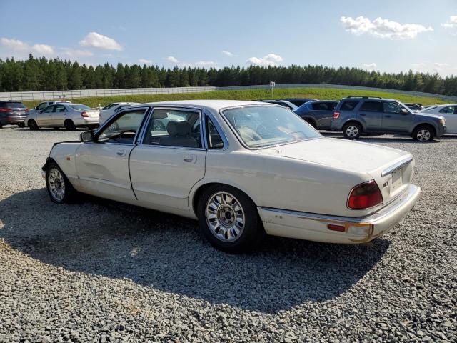 SAJHX1748SC742114 - 1995 JAGUAR XJ6 WHITE photo 2