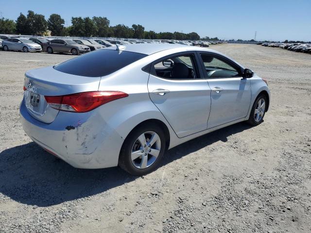 5NPDH4AE8DH375042 - 2013 HYUNDAI ELANTRA GLS SILVER photo 3