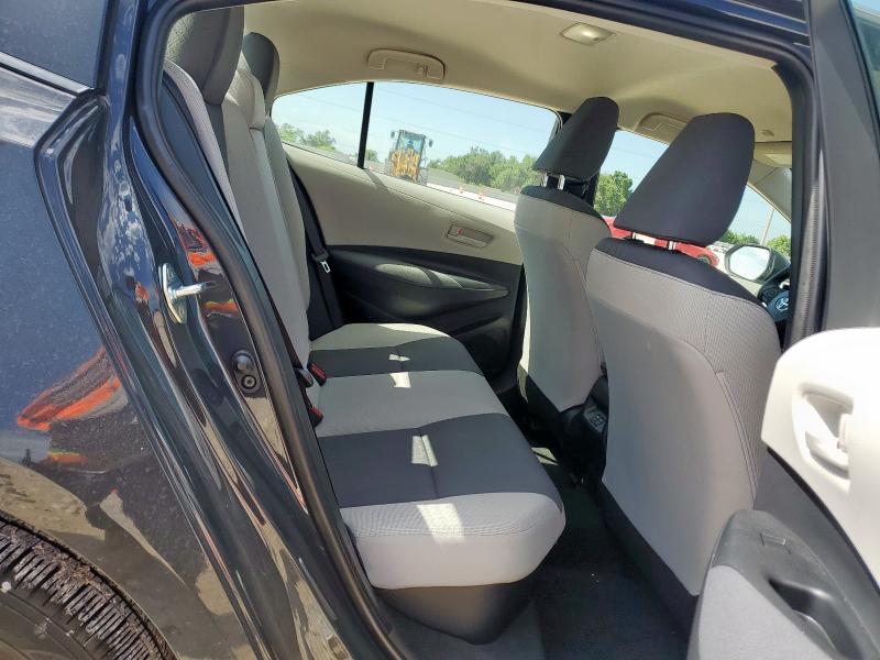 JTDBCMFE6R3054084 - 2024 TOYOTA COROLLA LE GRAY photo 10