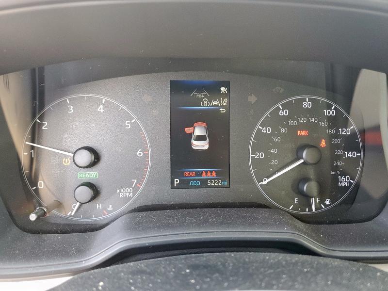 JTDBCMFE6R3054084 - 2024 TOYOTA COROLLA LE GRAY photo 9