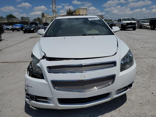 1G1ZE5E05AF321943 - 2010 CHEVROLET MALIBU LTZ თეთრი ფოტო 5