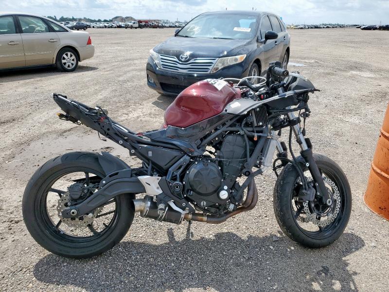 JKAEXEJ16HDA00706 - 2017 KAWASAKI EX650 J შავი ფოტო 1