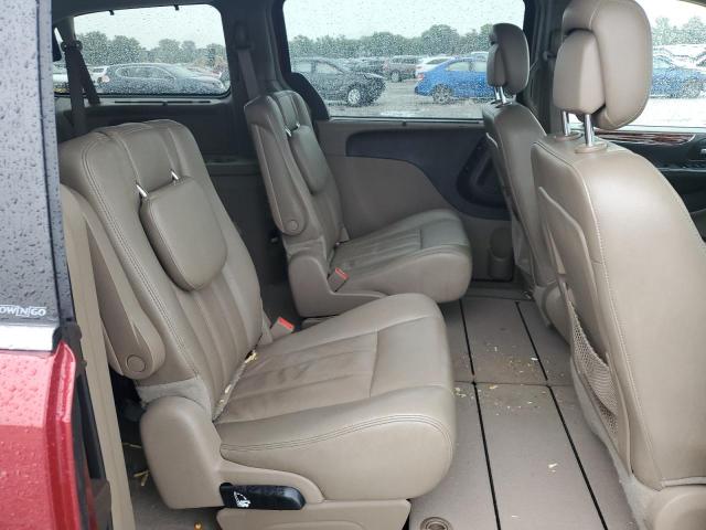 2C4RC1CG4CR228090 - 2012 CHRYSLER TOWN & COU TOURING L RED photo 11