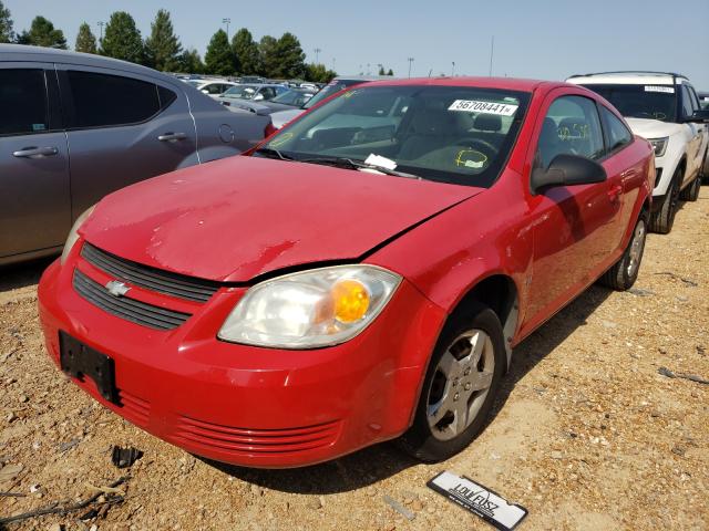 1G1AK15F567635998 - 2006 CHEVROLET COBALT LS RED photo 2